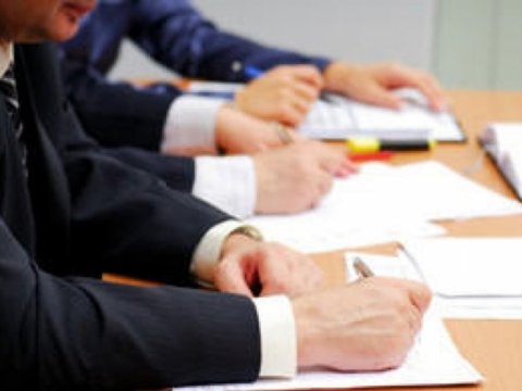 Dövlət qulluğuna qəbul olmaq istəyənlərin NƏZƏRİNƏ