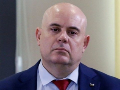 Bolqarıstan baş prokurorunun korteji partladıldı