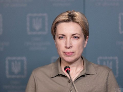 Baş nazirin müavini ombudsmana qarşı çıxdı - Pasportları götürməyin