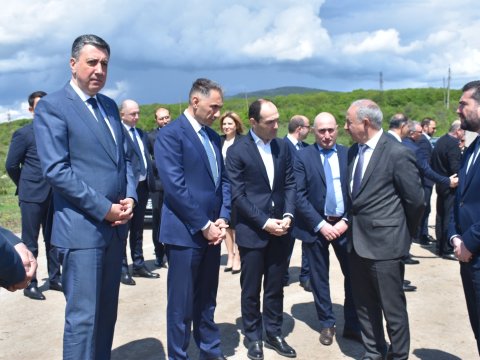 Nazir Bakı-Tbilisi-Qarsın infrastrukturu ilə tanış oldu 