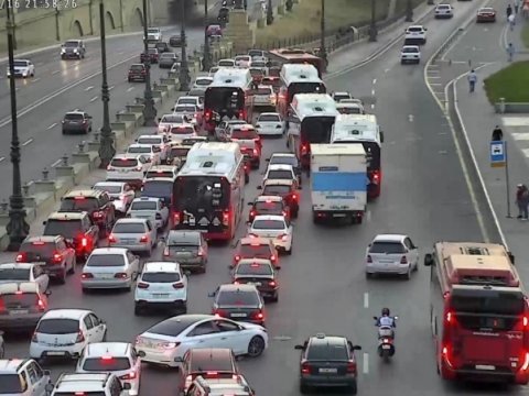 150-dən çox avtobus TIXACDA qalıb