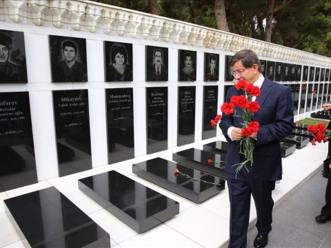 Davutoğlu: Bakıya və Naxçıvana getsəydim... - VİDEO+FOTOLAR