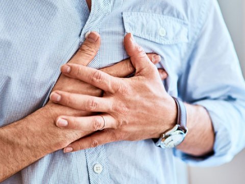Ürəktutmasından ölüm halları artır – Səbəb vaksindir? 