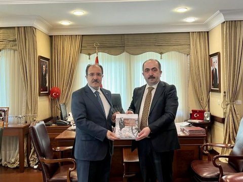 Türkiyə səfiri Yüksel Özgenlə görüşdü - FOTO