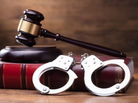 “Vəkil”ə cinayət işi açıldı - 10 minlik dələduzluq faktı