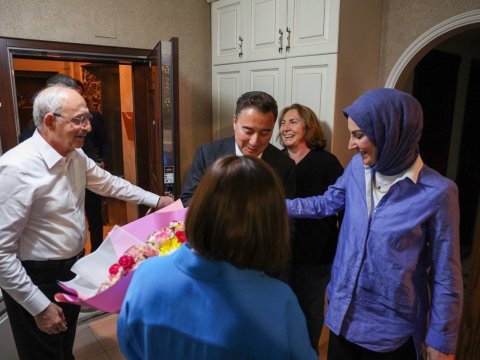 Babacan xanımı ilə Kılıçdaroğlugilə qonaq getdi - Söhbətimiz şəhanə idi (FOTOLAR)