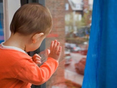 Valideyn himayəsindən məhrum olan uşaqların sayı açıqlandı