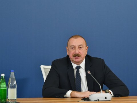 İranla Ermənistan arasında münasibətlərdən razı deyilik - Prezident