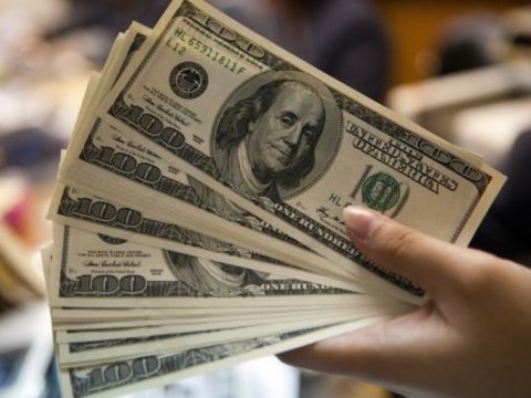 Dünya dollardan imtina edir – Bəs Azərbaycan? 