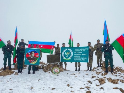 Sərhədçilər “Heydər Əliyev zirvəsi”ndə - FOTOLAR
