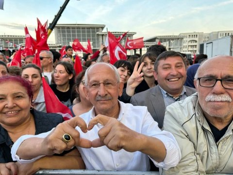 Kılıçdaroğlunun oxşarı mitinqə çıxdı - VİDEO