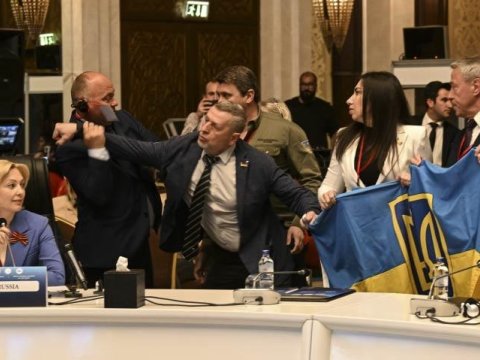 Ankarada rus və ukraynalı deputatlar arasında dava - VİDEO+FOTO