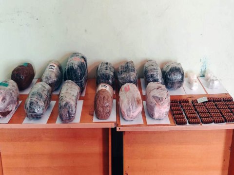 İrandan narkotik gətirilməsinin qarşısı alındı - FOTOLAR