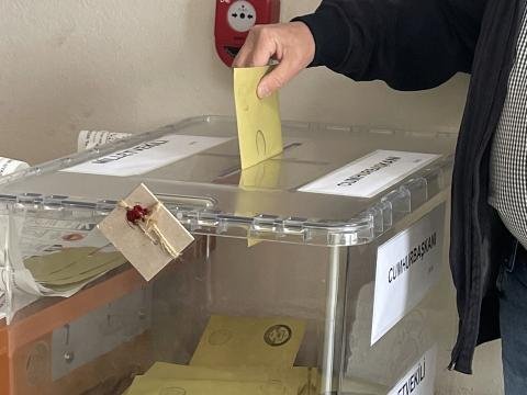 Türkiyə xaricində səs verənlərin sayı 1.7 milyona çatır 