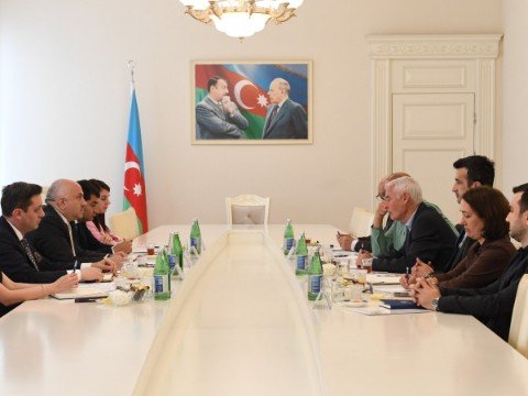 Professor Dövlət Komitəsində köçkün probleminin həllindən danışdı - FOTOLAR