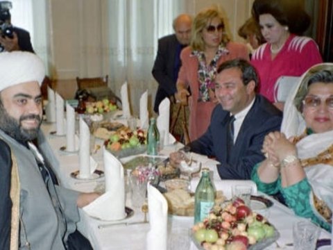 Bir şəklin tarixçəsi:  Özalın xanımı 33 il əvvəl Azərbaycana niyə gəlmişdi…