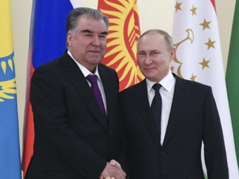 Tacikistan Prezidenti Moskvaya getdi