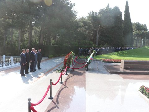 Heydər Əliyevin 100 illiyinə həsr olunan konfrans - FOTOLAR