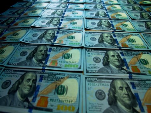 36 min saxta dolları dövriyyəyə buraxmaq istədi - VİDEO