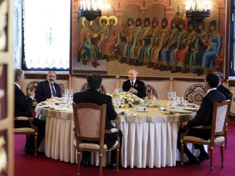 Putin Moskvadakı parada qatılan liderlərə ziyafət verdi