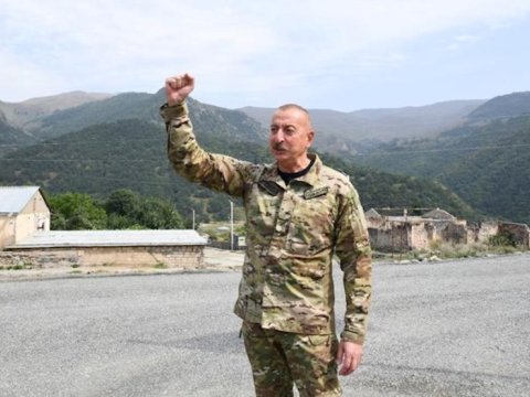 Ordumuz öz gücünü paradda yox, döyüş meydanında göstərdi