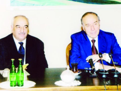 Heydər Əliyev Moskvaya gedəndə ağlamışdım - Abid Şərifov