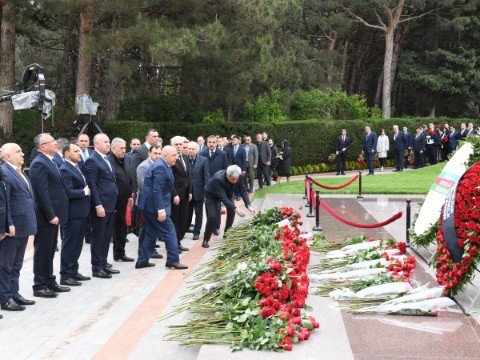 Dövlət Komitəsində Heydər Əliyev anıldı - FOTOLAR