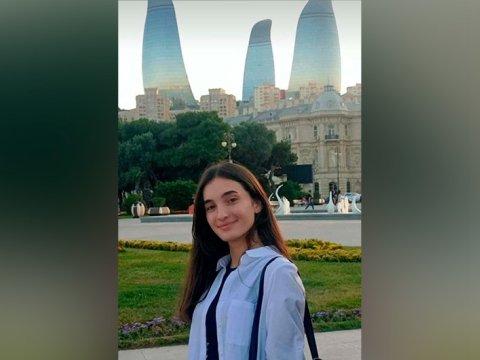 Komaya düşən tələbə qız vəfat etdi 