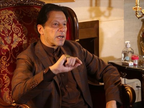 İmran Xanın tərəfdarları baş nazirin iqamətgahına hücum etdi - VİDEO