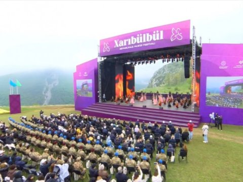 “Xarıbülbül” festivalı başa çatdı