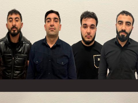 Vətəndaşı döyərək 8512 manatını ələ keçirdilər - VİDEO