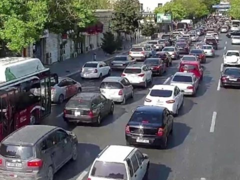 Hazırda tıxac olan yolların SİYAHISI 