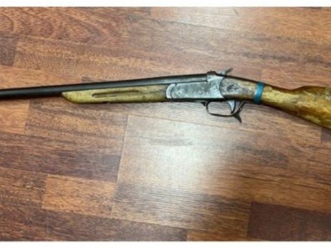 Həbsdə olan şəxsin evindən silah tapıldı