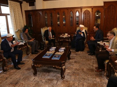 Qareginlə görüş sülhə xidmət edə bilər - ŞEYX