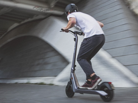 Skuter qəzalarının sayı artır - Parlament sərt tədbirlər gördü