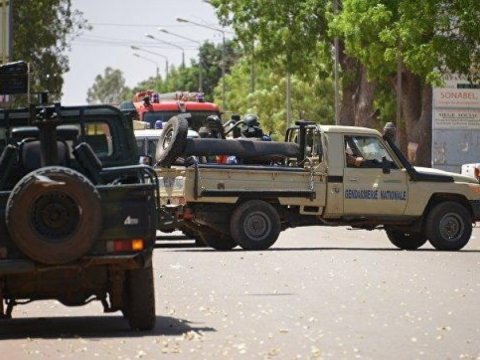 Kəndə silahlı hücum - 33 nəfər öldürüldü