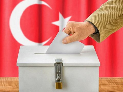 Məşhurlar kimə səs verdiklərini AÇIQLADILAR