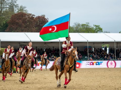 Qarabağ atlarının qatıldığı şou başa çatdı