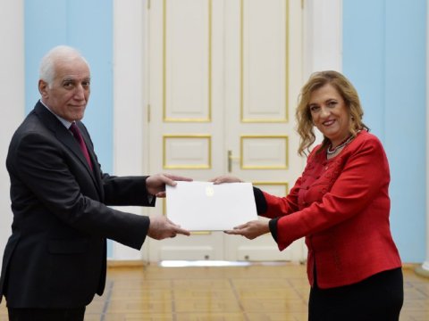 Macarıstan İrəvana səfir yolladı - 11 il sonra...