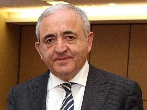 Heydər Əliyev səfərdə olarkən ölkədə çevriliş hazırlanırdı...