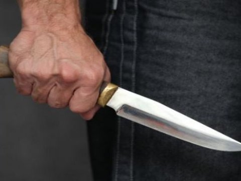 Bakıda gənc oğlan BIÇAQLANDI