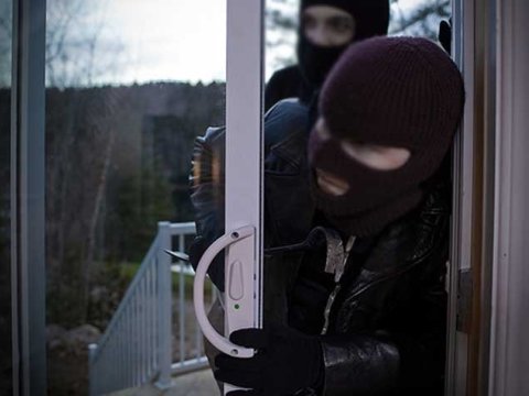 Masazırda evdən 30 min oğurlandı