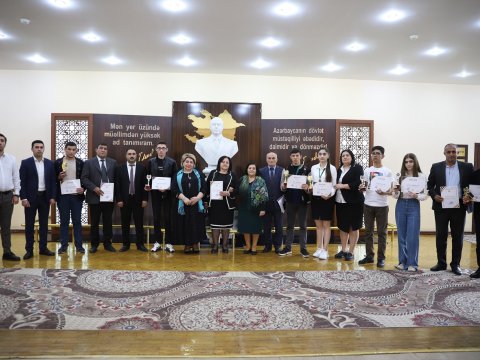 Olimpiada qalibləri mükafatlandırıldı - FOTOLAR