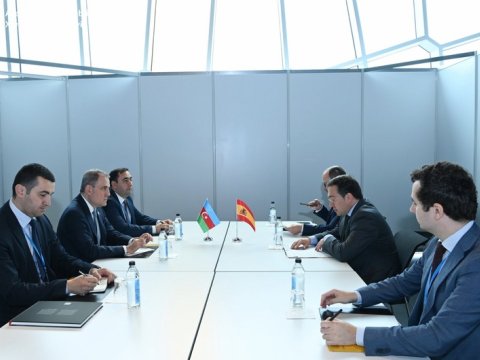 XİN başçısı ispaniyalı həmkarı ilə görüşüb - FOTOLAR