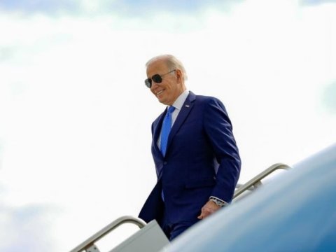 Bayden ilk dəfə Xirosimaya getdi