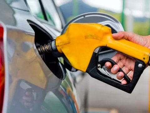 Azərbaycanda benzin və dizel istehsalı kəskin artıb