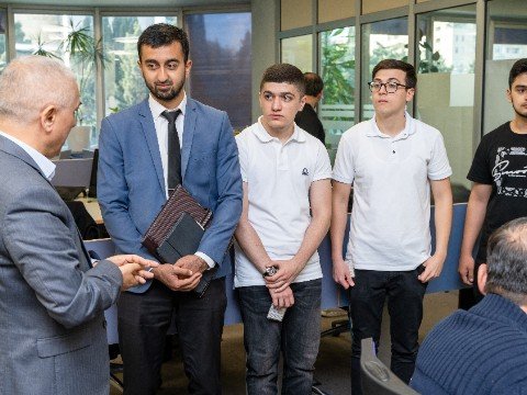 Azercell-də ADA Məktəbinin şagirdləri ilə görüş keçirilib - FOTOLAR