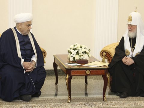 Şeyx Kazanda Patriarx Kirillə görüşdü