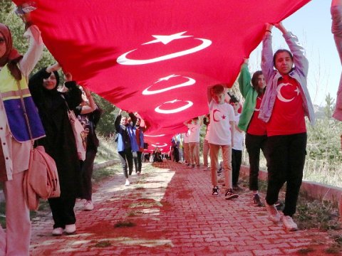 Mayın 19-cu günü FOTOLARDA