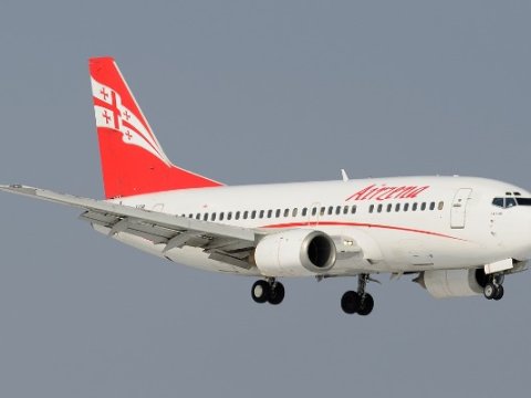 Tbilisidən Moskvaya uçuşlar bərpa edildi